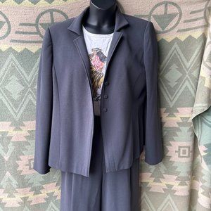 Linda Allard Ellen Tracy business pants suit, 16